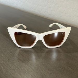 Quay x Shay Vesper Sunglasses Cat Eye - White Frame